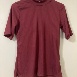 Cute maroon shirt